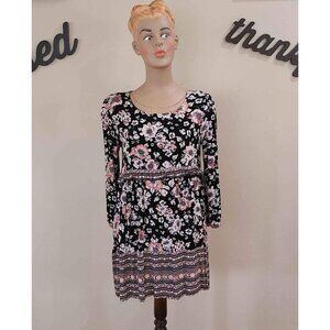 Size Medium Wallflower Floral Dress
